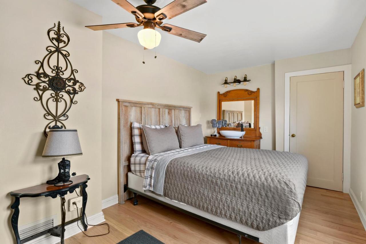 Garden City House With Hot Tub Colorado Springs Buitenkant foto